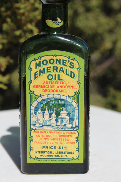 Old Apothecary Bottle  - Circa 1890 to 1900 - MOONE'S EMERALD OIL - ROCHESTER , N.Y. - Fine Bottle with Label and Contents  -  Please No Discount Codes On This Listing