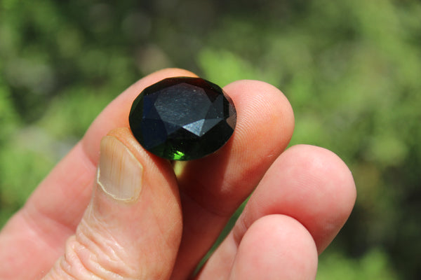 Special Fund Raiser -  SPACE TREASURE - Faceted and etched Moldavite - Impact Glass - Rare Beauty!