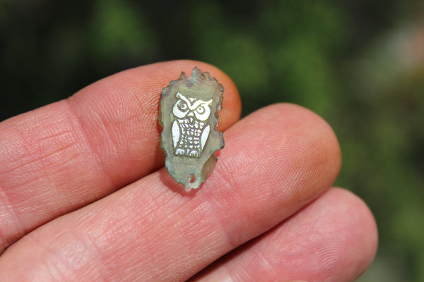 Special Fund Raiser -  SPACE TREASURE - Faceted and etched Moldavite - Impact Glass - Rare Beauty!