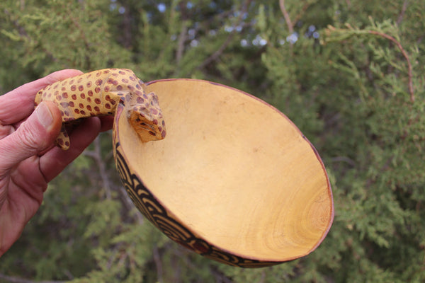 FUND RAISER -   Beautiful Artist Carved Wooden Bowl with Leopard From Mozambique -  Please No Discount Codes On This Listing!