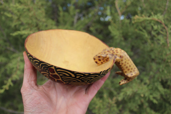FUND RAISER -   Beautiful Artist Carved Wooden Bowl with Leopard From Mozambique -  Please No Discount Codes On This Listing!
