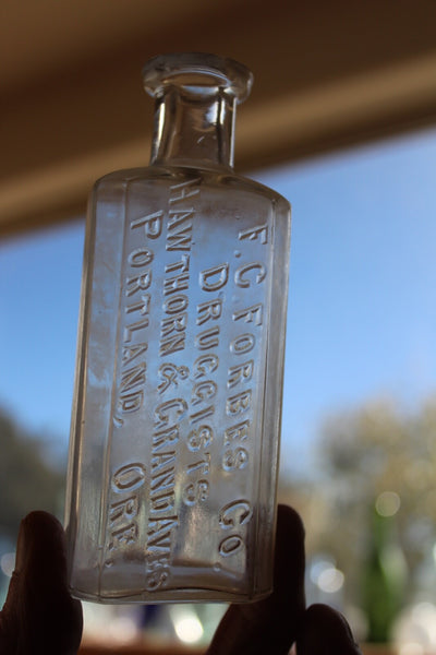 Medicine Pharmacy Bottle F.C. FORBES CO. DRUGGISTS PORTLAND, ORE. Fine Cond.