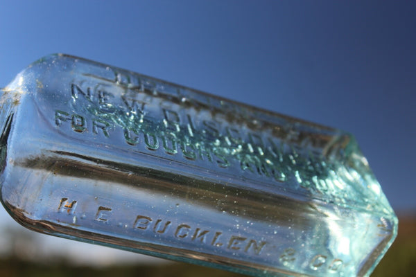 MEDICINE BOTTLE DR. KING'S NEW DISCOVERY For COUGHS And COLDS - Near Mint