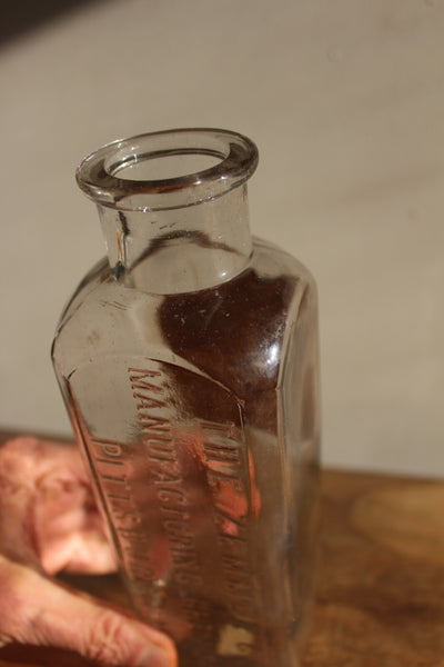 Fund Raiser - MEDICINE PHARMACY GARGLE ASTRINGENT Zimmer Co. Pittsburg, Pa. Label & Embossed