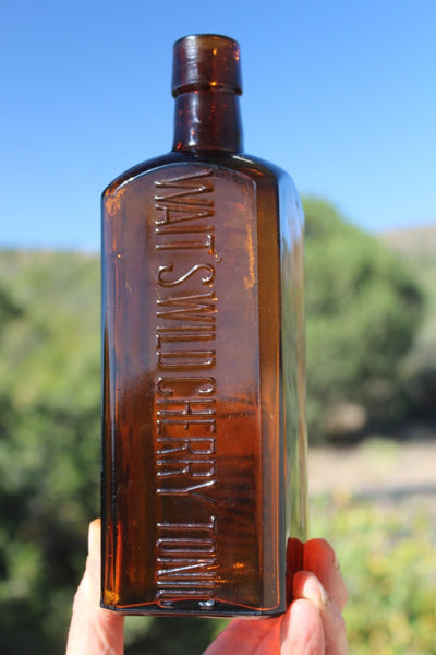 MEDICINE BOTTLE - WAIT'S WILD CHERRY TONIC THE GREAT TONIC Near Mint!