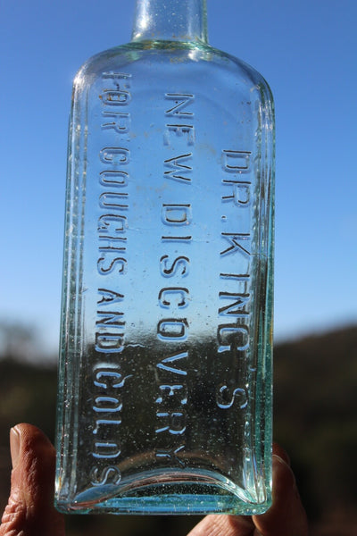 MEDICINE BOTTLE DR. KING'S NEW DISCOVERY For COUGHS And COLDS - Near Mint