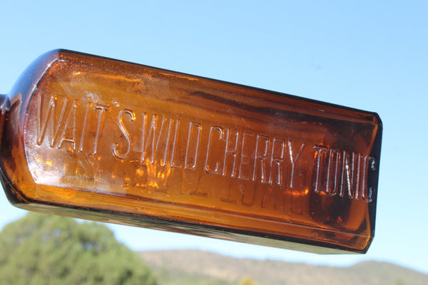 MEDICINE BOTTLE - WAIT'S WILD CHERRY TONIC THE GREAT TONIC Near Mint!