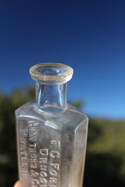Medicine Pharmacy Bottle F.C. FORBES CO. DRUGGISTS PORTLAND, ORE. Fine Cond.
