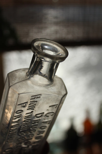 Medicine Pharmacy Bottle F.C. FORBES CO. DRUGGISTS PORTLAND, ORE. Fine Cond.
