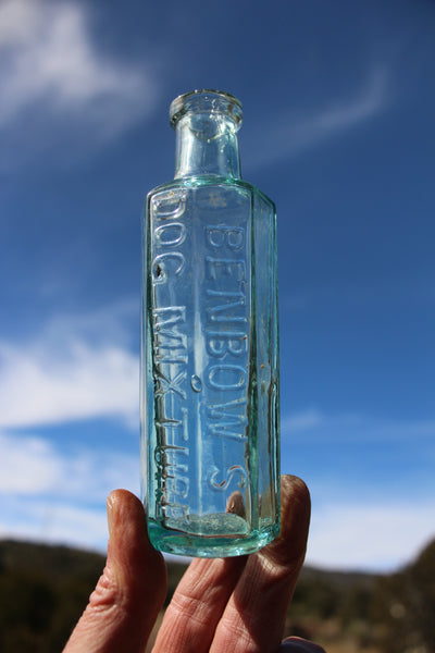 Old Apothecary Bottle - Circa 1890  - BENBOW'S DOG MIXTURE - Scarce Veterinarian Dog Medicine - Please No Discount Codes On This Listing