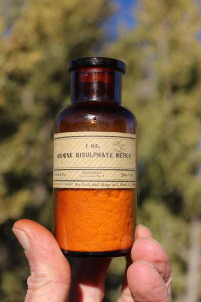 Old Apothecary Bottle - Circa 1910 - QUINNE BISULPHATE MERCK with Contents -  Please No Discount Codes On This Listing