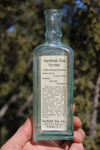 Old Apothecary Bottle  -  Circa 1890 - GARFIELD-TEA SYRUP - Garfield Tea Co., Brooklyn, N.Y. (2 Labels) Near Mint -  Please No Discount Codes On This Listing