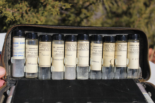 Old Apothecary Bottle  - Circa 1930's - Western Doctor's Case - Osteopathic Physician - Lordsburg, New Mexico - Dr. James H. Baxter - One of a Kind - Ole Time Western Doctor's Case! 20 Vials - Opium Meds - Please No Discount Codes On This Listing