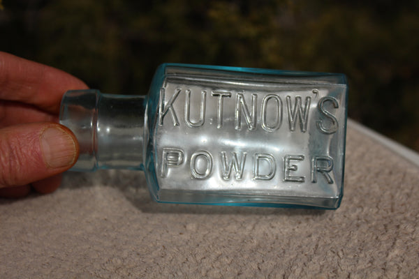 Old Apothecary Bottle  - Circa 1890 - KUTNOW'S  POWDER - London - Fine Condition  Please No Discount Codes On This Listing