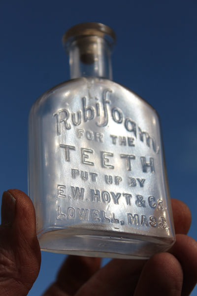 Old Apothecary Bottle  - Circa 1880 to 1900 - RUBIFOAM For The Teeth - Lowell, Mass. Fine Condition with Fine Victorian Era Ad Card  -   Please No Discount Codes On This Listing