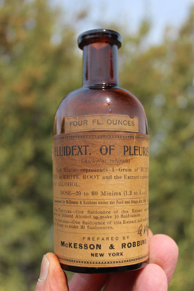 Old Apothecary Bottle  - Circa 1900 to 1920- FLUID EXTRACT OF PLEURISY - Mckesson & Robbins - New York - Fine Condition - 2 Labels - - Please No Discount Codes On This Listing