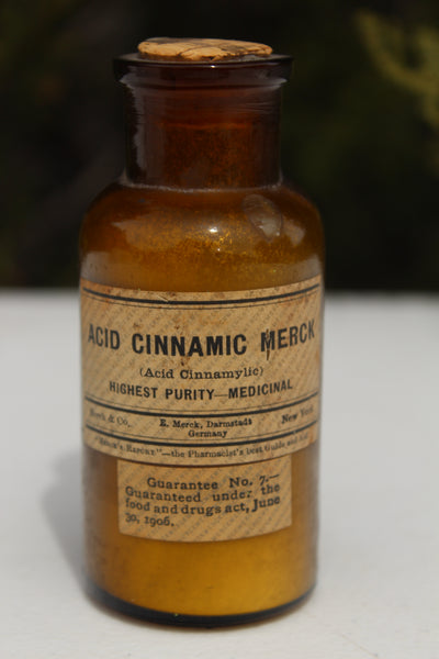 Old Apothecary Bottle  - Circa 1910 - ACID CINNAMIC MERCK - Merck & Co., New York, 2 Labels, w/Contents - Fine Condition   - Please No Discount Codes On This Listing