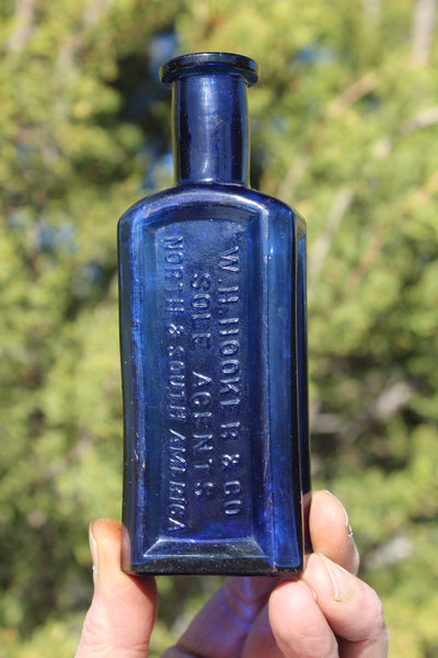 Old Apothecary Bottle  - Circa 1880 - 1890's -  W.H. HOOKER & CO. - SOLE AGENT'S - NORTH & SOUTH AMERICA -  ACKERS ENGLISH REMEDY - Fine Condition -  Please No Discount Codes On This Listing