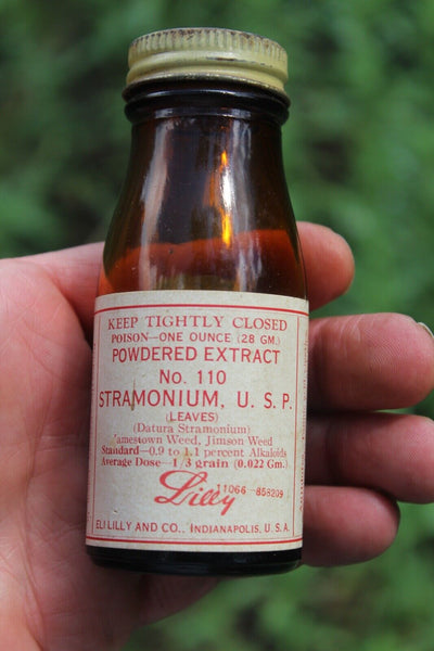Old Apothecary Bottle - Circa 1900 - VERY RARE - (Poison) Powdered Extract No. 110 STRAMONIUM U.S.P.   - Please No Discount Codes On This Listing
